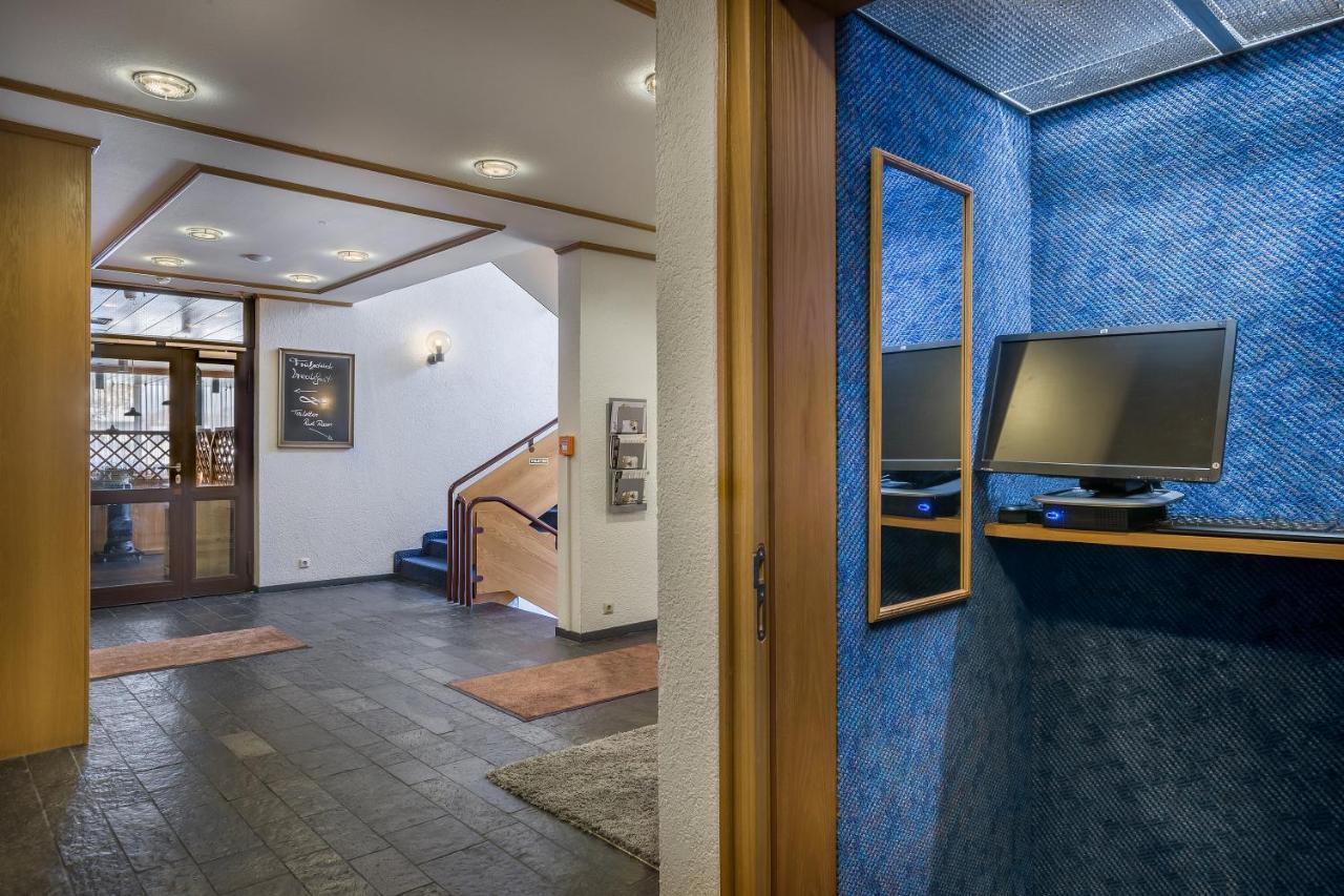 Hotel Strohgaeu Корнталь-Мюнхінген Екстер'єр фото